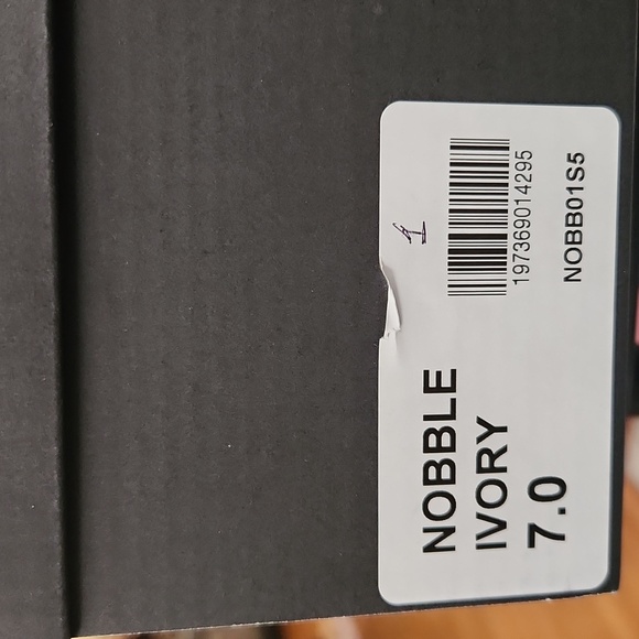 Betsey Johnson Nobble Sparkle Glitter Pumps Womens Size 7 - Picture 14 of 14